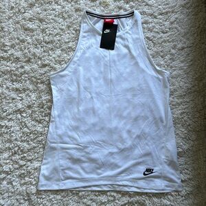 Nike Essential Tank - White